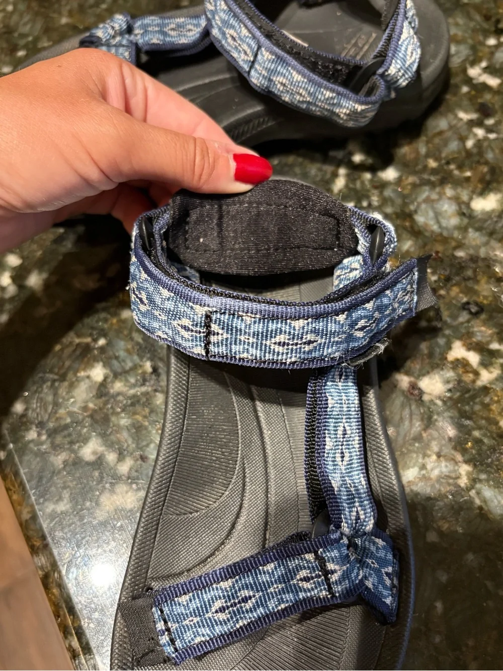 Womens size 5 Tevas Sandals Black & Blue Velcro